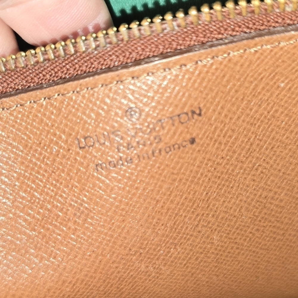 Vintage Louis Vuitton Travel Bag - Picture 10 of 11